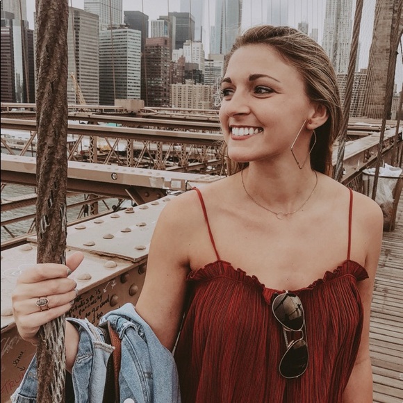 Meet your Posher, Stephanie - Picture 1 of 1